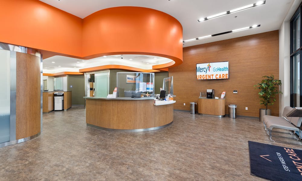 lobby of Mercy-GoHealth Urgent Care in Lake St Louis 